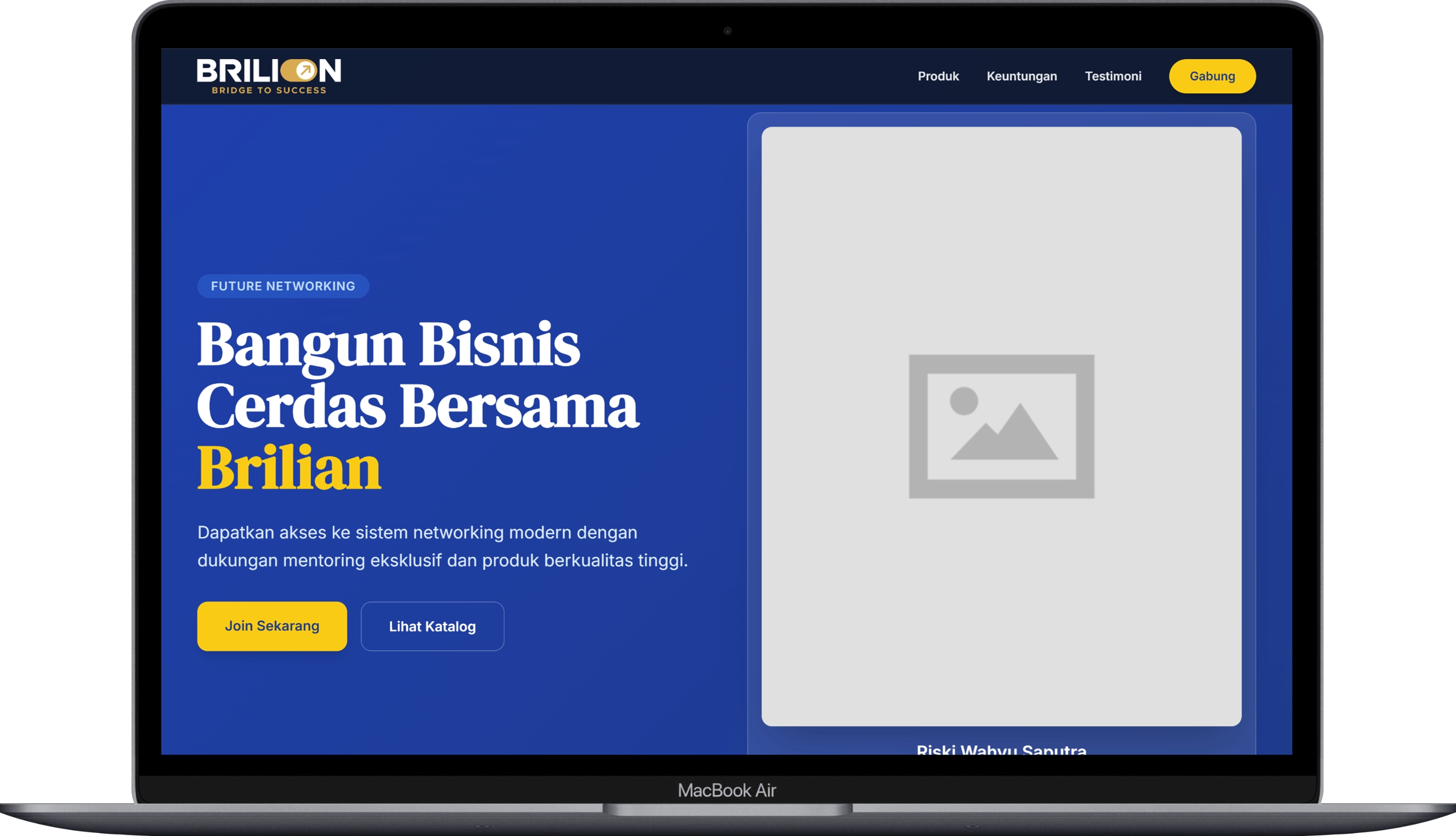 Tampilan Subdomain di Laptop